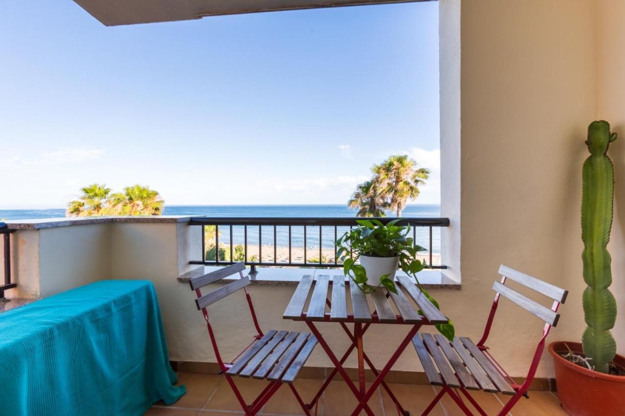 Bonito Apartamento En Primera Linea De Playa Estepona Exterior photo